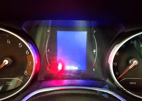 2020 Jeep Compass Latitude z USA, uszkodzony, nr VIN 3C4NJDBBXLT251835